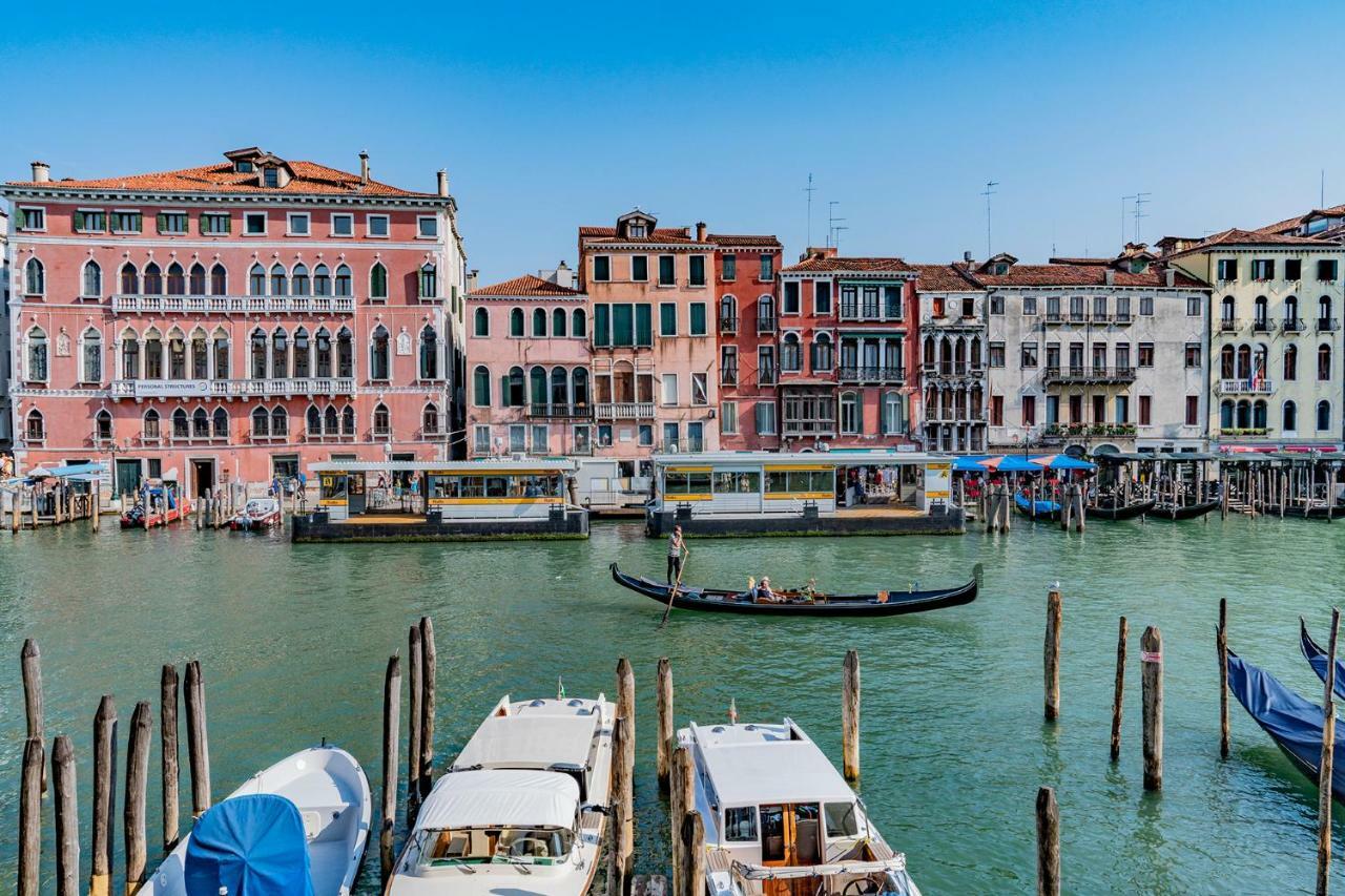 Ca' Fornoni Grand Canal Venezia Esterno foto